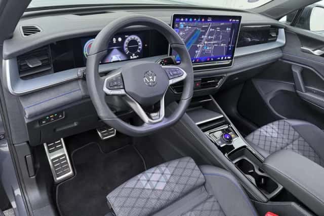 Volkswagen Tayron (2025) thumbnail 3