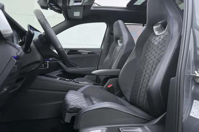 Volkswagen Tayron (2025) thumbnail 4