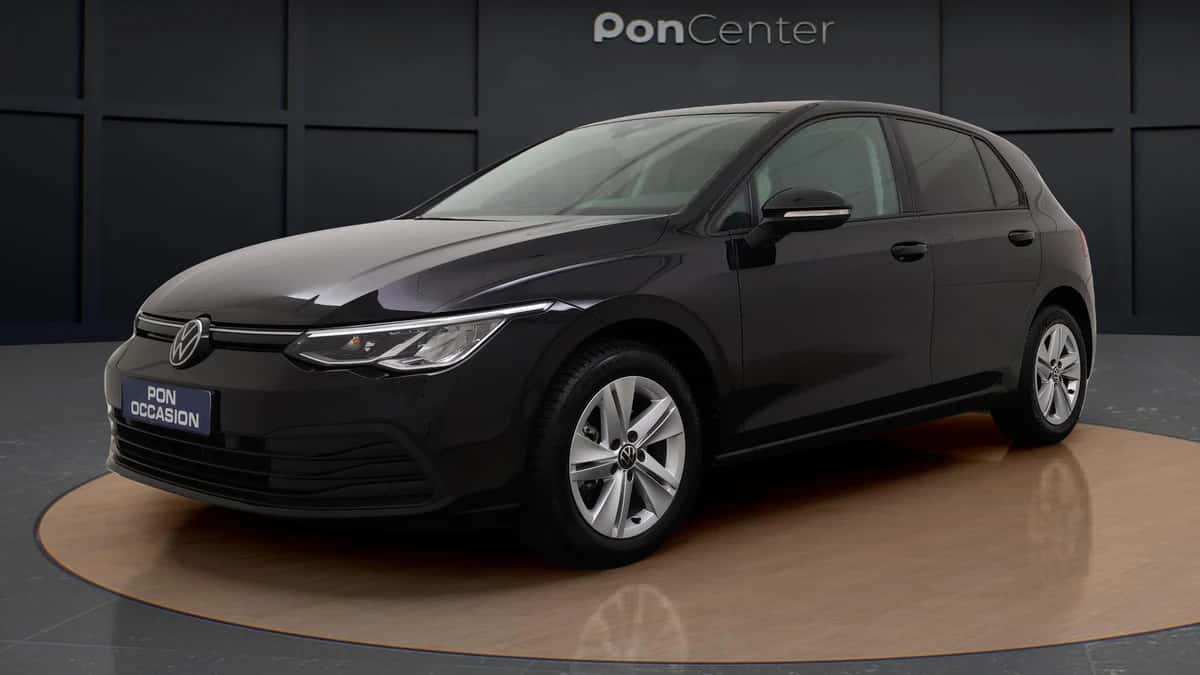 Volkswagen Golf (2024) — foto 1
