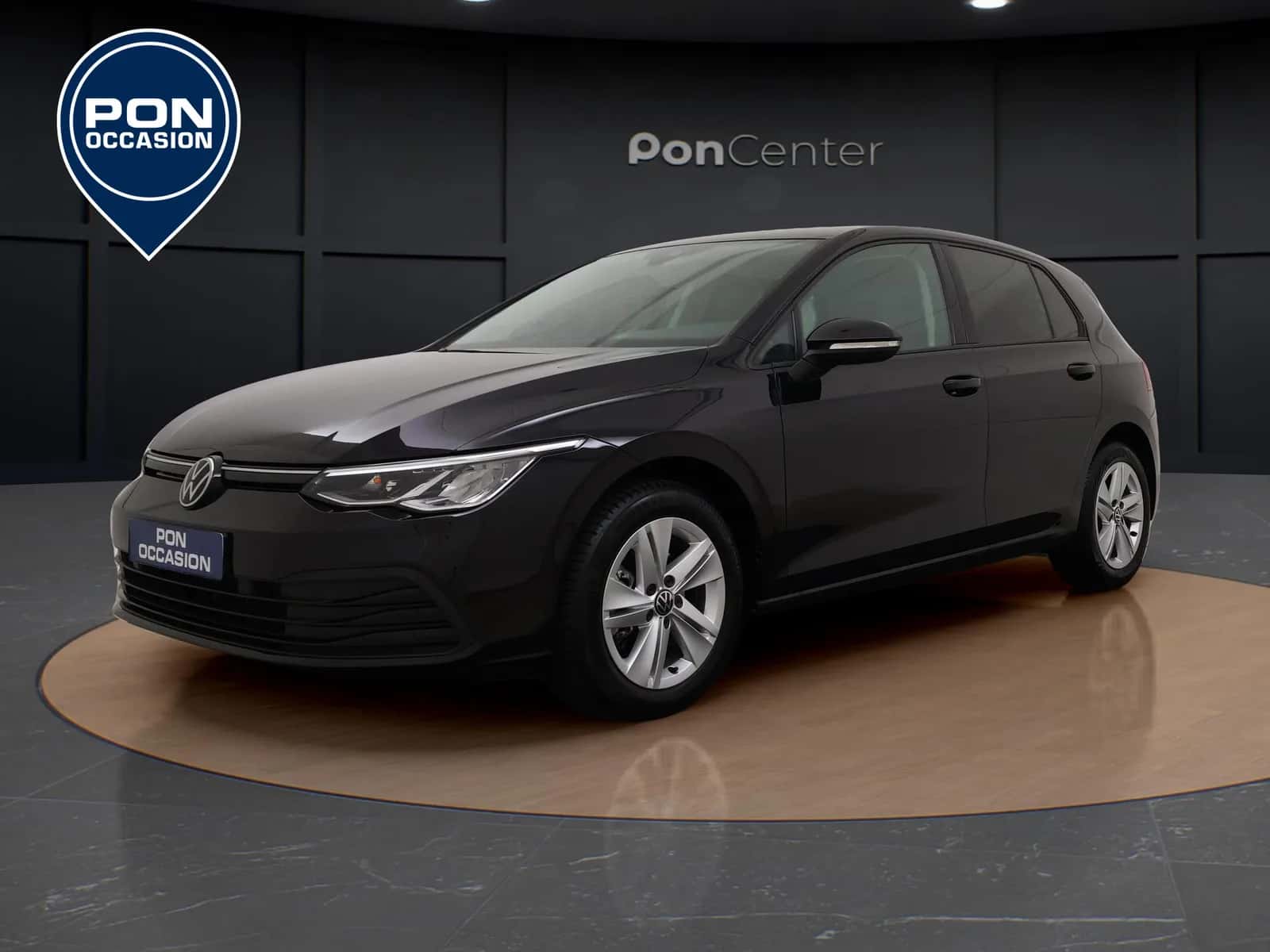Volkswagen Golf (2024) — foto 1