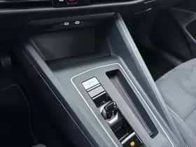 Volkswagen Golf (2024) thumbnail 12