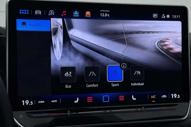Volkswagen Golf (2025) thumbnail 11