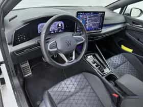 Volkswagen Golf (2025) thumbnail 3