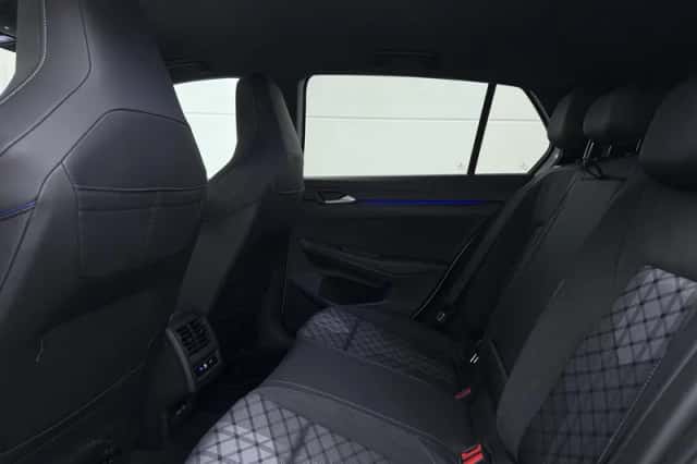 Volkswagen Golf (2025) thumbnail 7