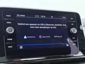 Volkswagen T-Roc (2023) thumbnail 9