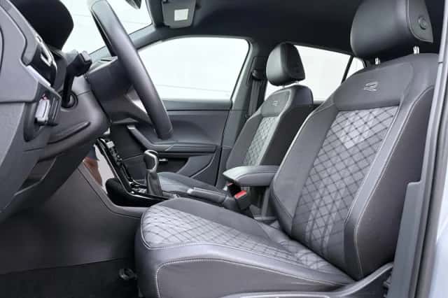 Volkswagen T-Cross (2024) thumbnail 4