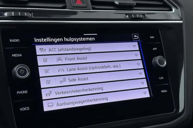 Volkswagen Tiguan (2022) thumbnail 10