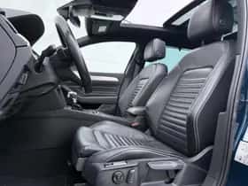 Volkswagen Passat (2022) thumbnail 4