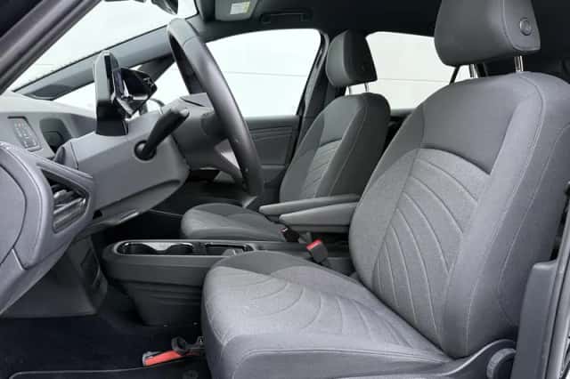 Volkswagen ID.3 (2023) thumbnail 4
