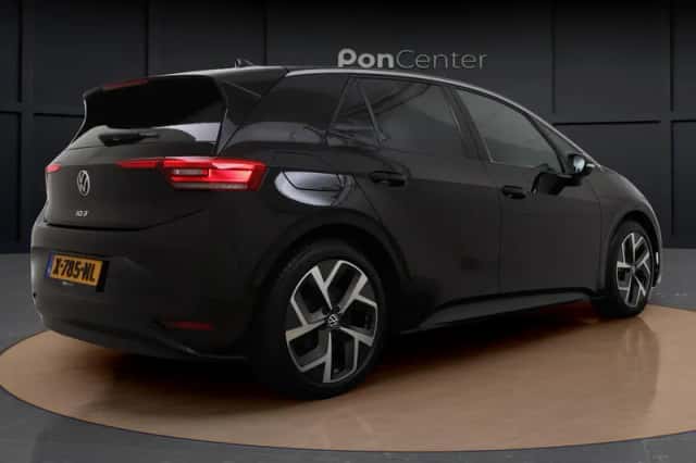 Volkswagen ID.3 (2023) thumbnail 5