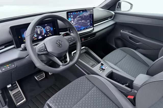 Volkswagen T-Roc (2026) thumbnail 2