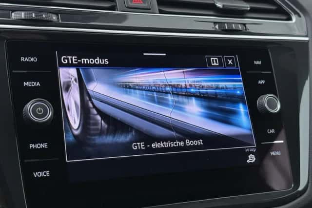 Volkswagen Tiguan (2022) thumbnail 13