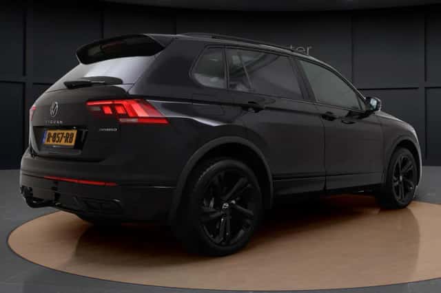 Volkswagen Tiguan (2022) thumbnail 5
