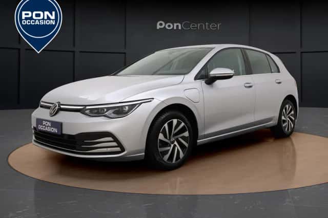 Volkswagen Golf (2021) thumbnail 1