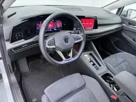 Volkswagen Golf (2021) thumbnail 3