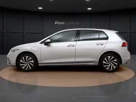 Volkswagen Golf (2021) thumbnail 6