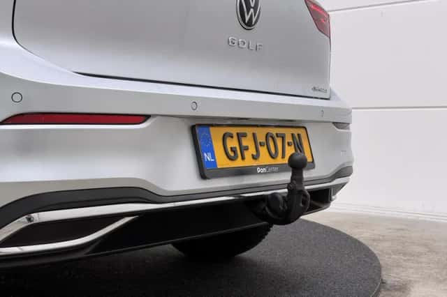 Volkswagen Golf (2021) thumbnail 10