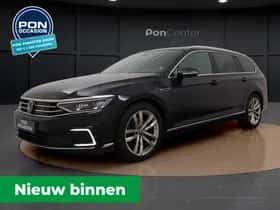 Volkswagen Passat (2023) thumbnail 1