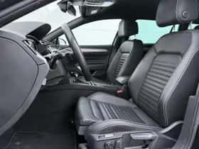 Volkswagen Passat (2023) thumbnail 4