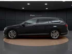 Volkswagen Passat (2023) thumbnail 6
