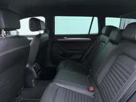 Volkswagen Passat (2023) thumbnail 7