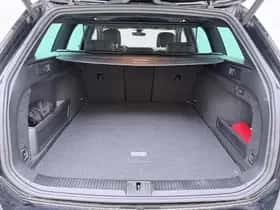 Volkswagen Passat (2023) thumbnail 8