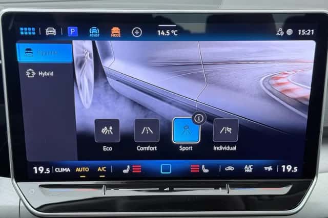 Volkswagen Golf (2025) thumbnail 11
