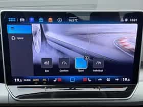 Volkswagen Golf (2025) thumbnail 11