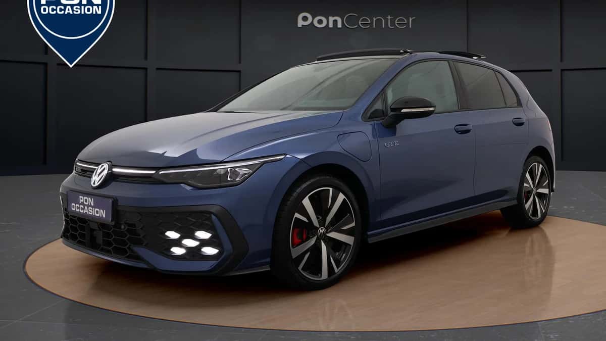 Volkswagen Golf (2025) — foto 1