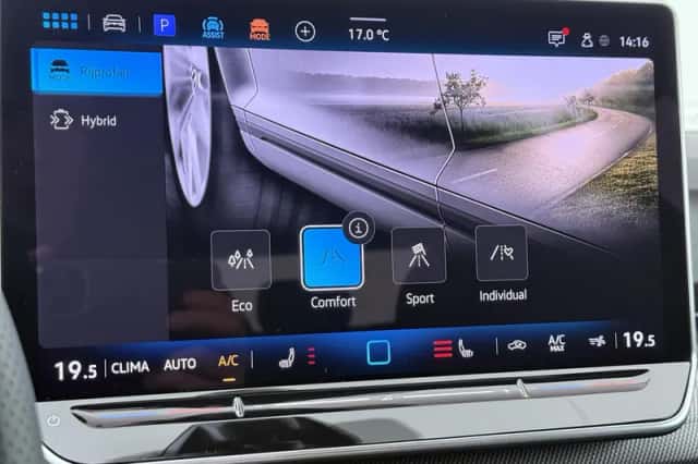 Volkswagen Golf (2025) thumbnail 16