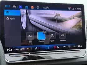 Volkswagen Golf (2025) thumbnail 16