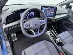 Volkswagen Golf (2025) thumbnail 3