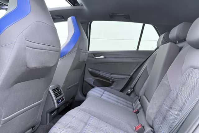 Volkswagen Golf (2025) thumbnail 7