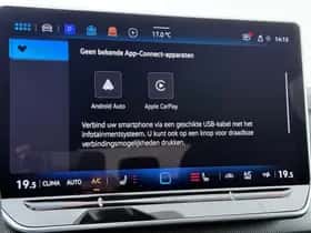 Volkswagen Golf (2025) thumbnail 10