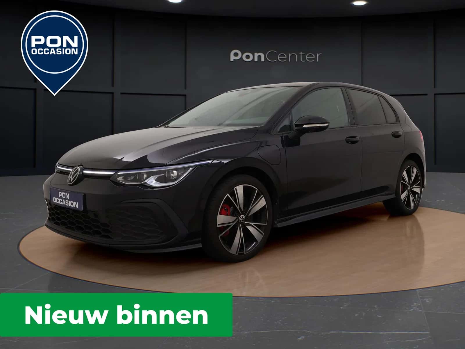 Volkswagen Golf (2022) — foto 1