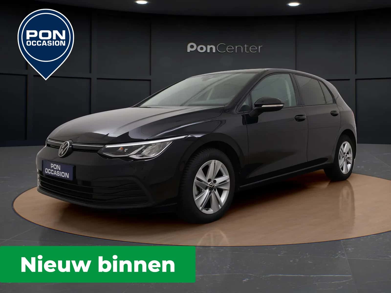 Volkswagen Golf (2024) — foto 1