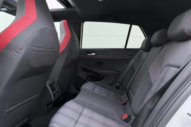 Volkswagen Golf (2026) thumbnail 7