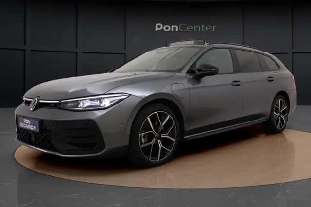 Volkswagen Passat (2025) thumbnail 9