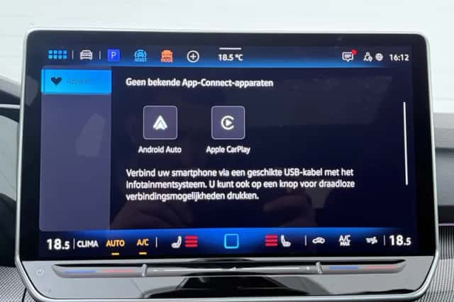Volkswagen Golf (2025) thumbnail 10