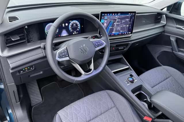 Volkswagen Tayron (2025) thumbnail 3