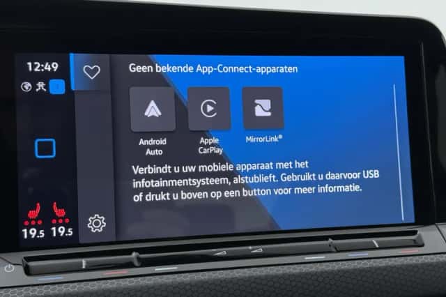 Volkswagen Golf (2022) thumbnail 9