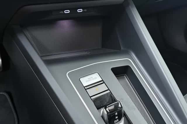Volkswagen Golf (2025) thumbnail 14