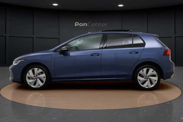 Volkswagen Golf (2025) thumbnail 6