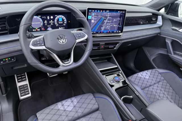 Volkswagen Tayron (2025) thumbnail 4