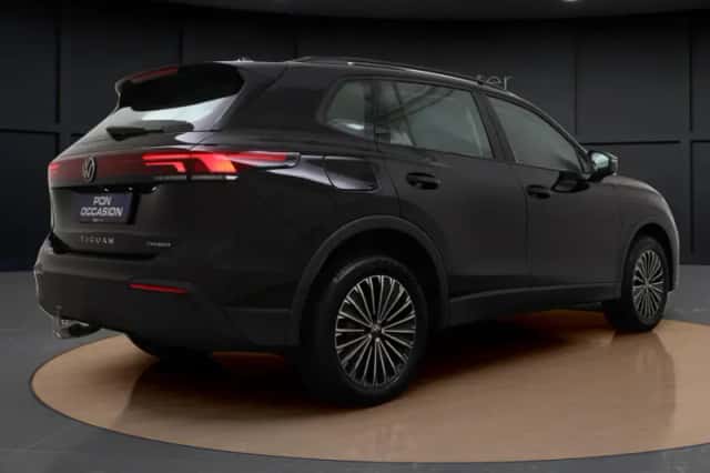 Volkswagen Tiguan (2025) thumbnail 6