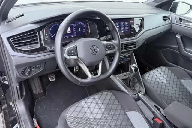 Volkswagen Polo (2024) thumbnail 3