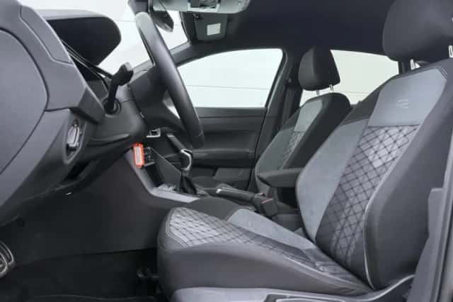 Volkswagen Polo (2024) thumbnail 5