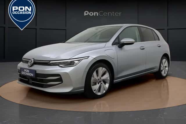 Volkswagen Golf (2025) thumbnail 1