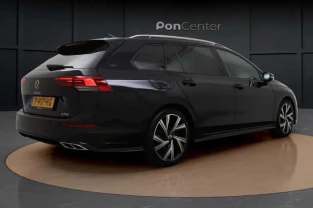 Volkswagen Golf (2023) thumbnail 6