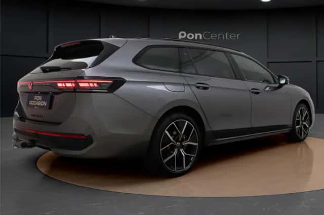 Volkswagen Passat (2025) thumbnail 6